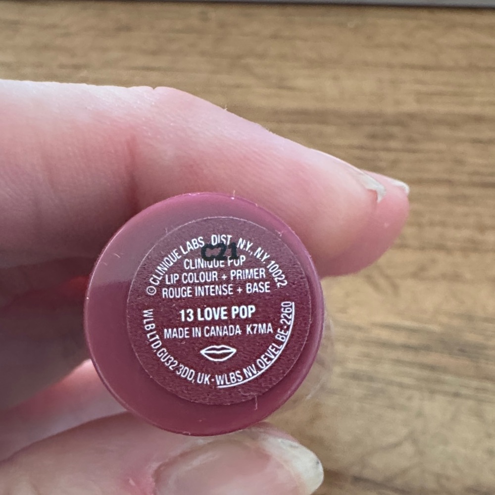 Clinique lipstick color 13 Love pop.